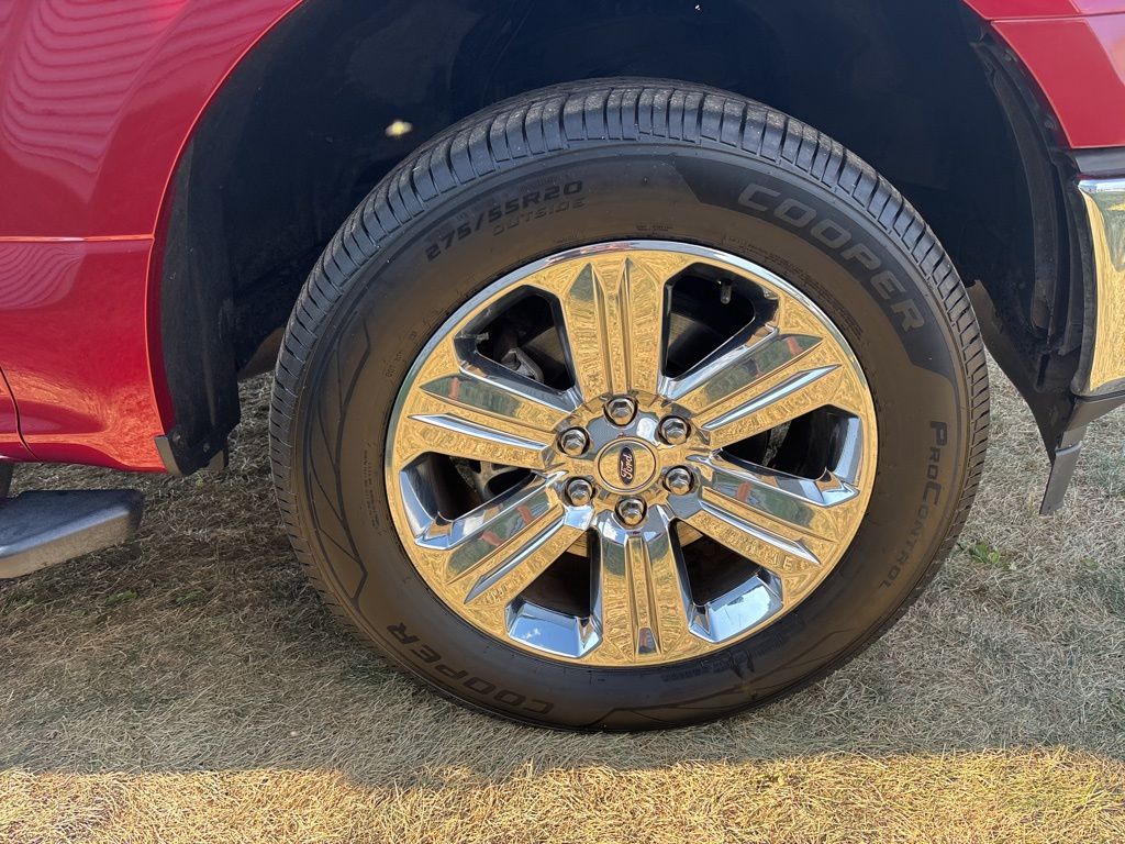 2019 Ford F-150 XLT photo 12