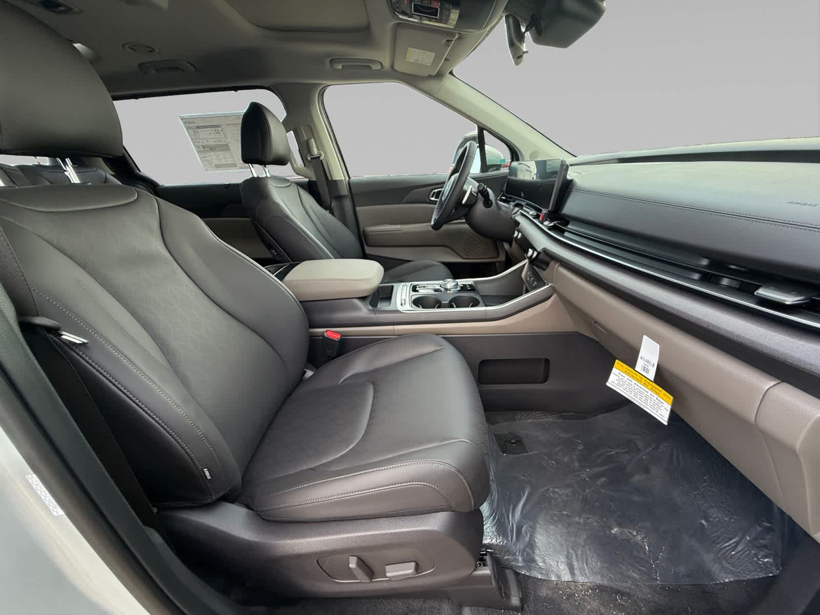 2026 Kia Carnival SX photo 14