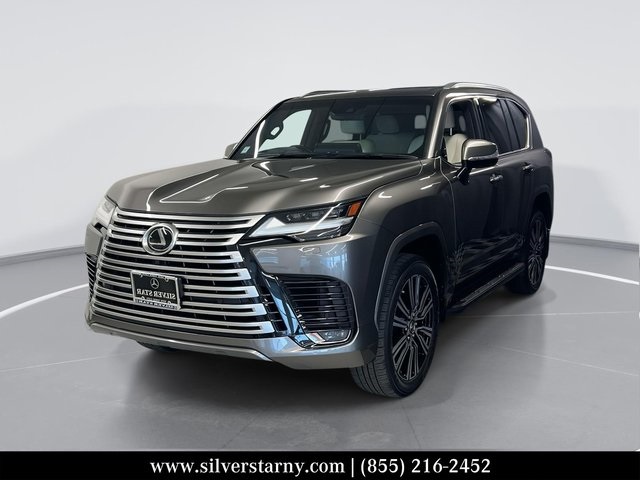 2023 Lexus LX Luxury's photo
