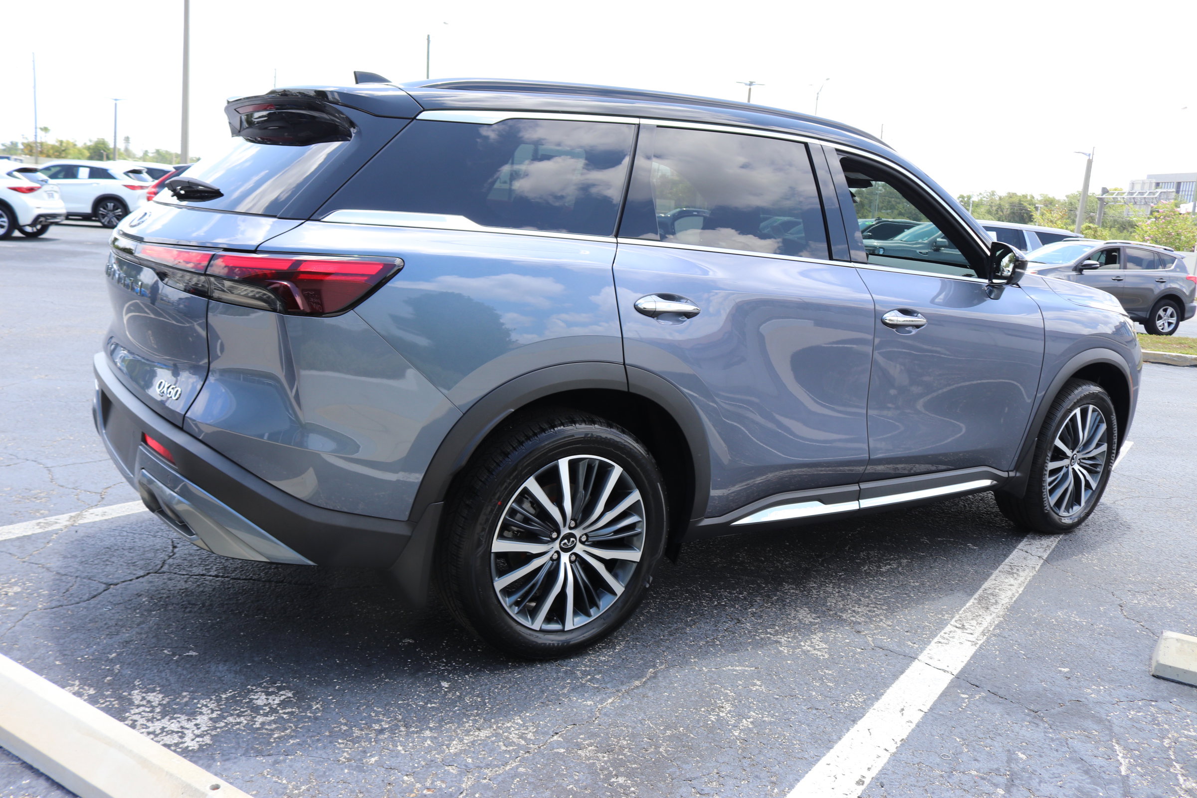 2023 Infiniti QX60 Autograph photo 5
