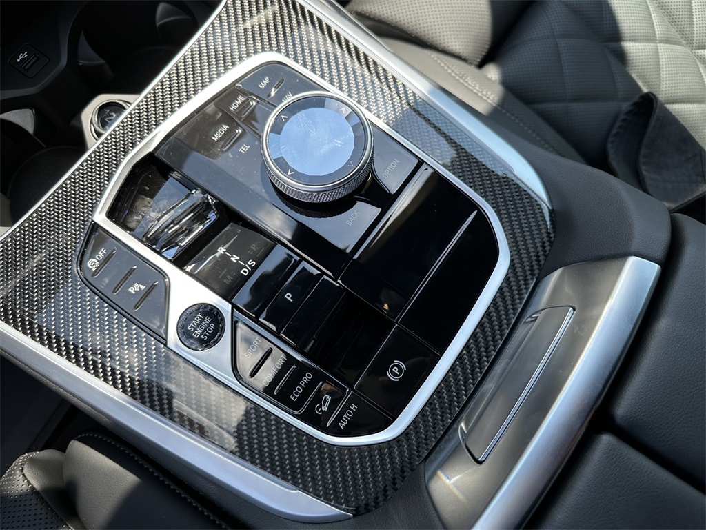 2026 Bmw X5 M60i photo 22