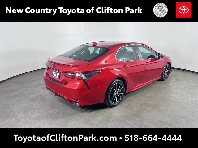 2024 Toyota Camry SE photo 3