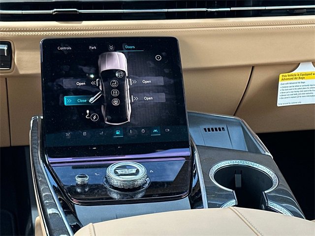 2025 Cadillac Escalade IQ Sport photo 4