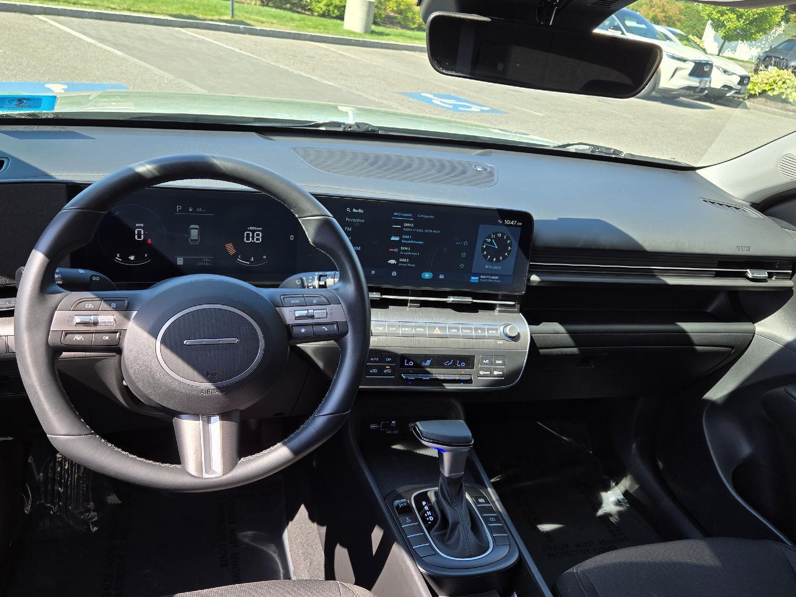 2024 Hyundai Kona SEL photo 8