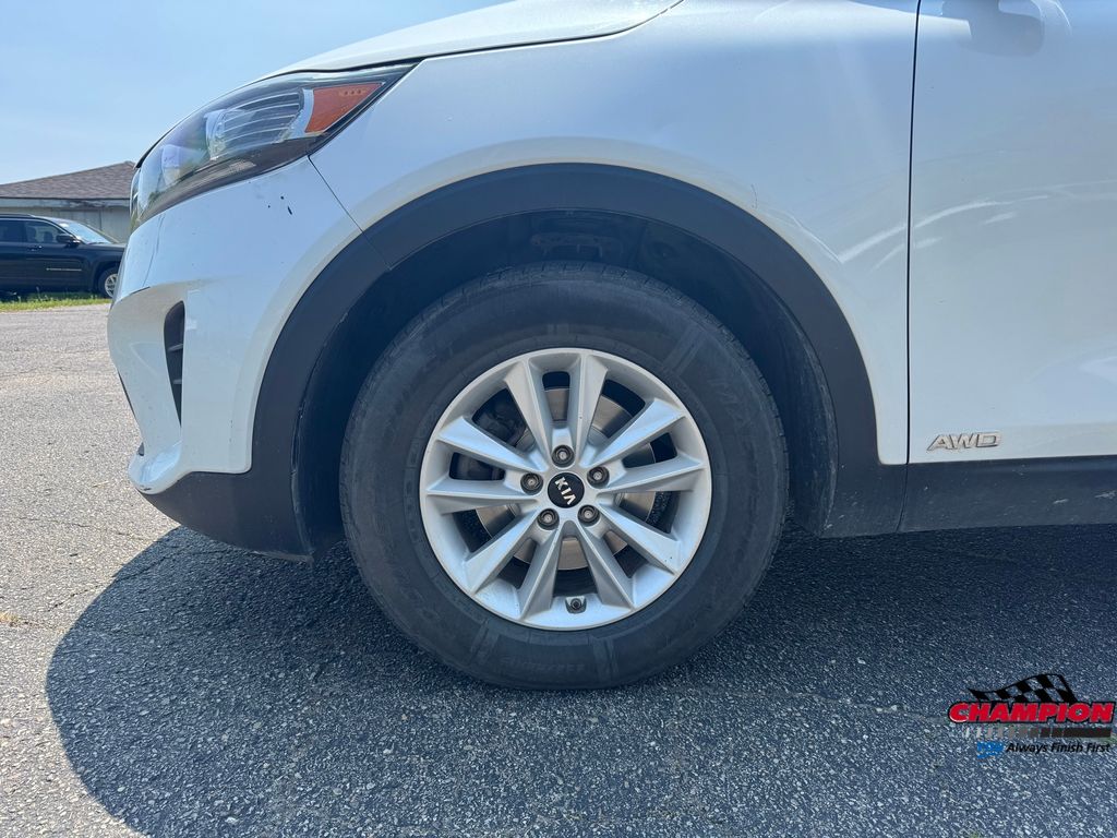2019 Kia Sorento LX photo 22