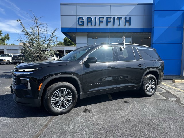 2025 Chevrolet Traverse LT