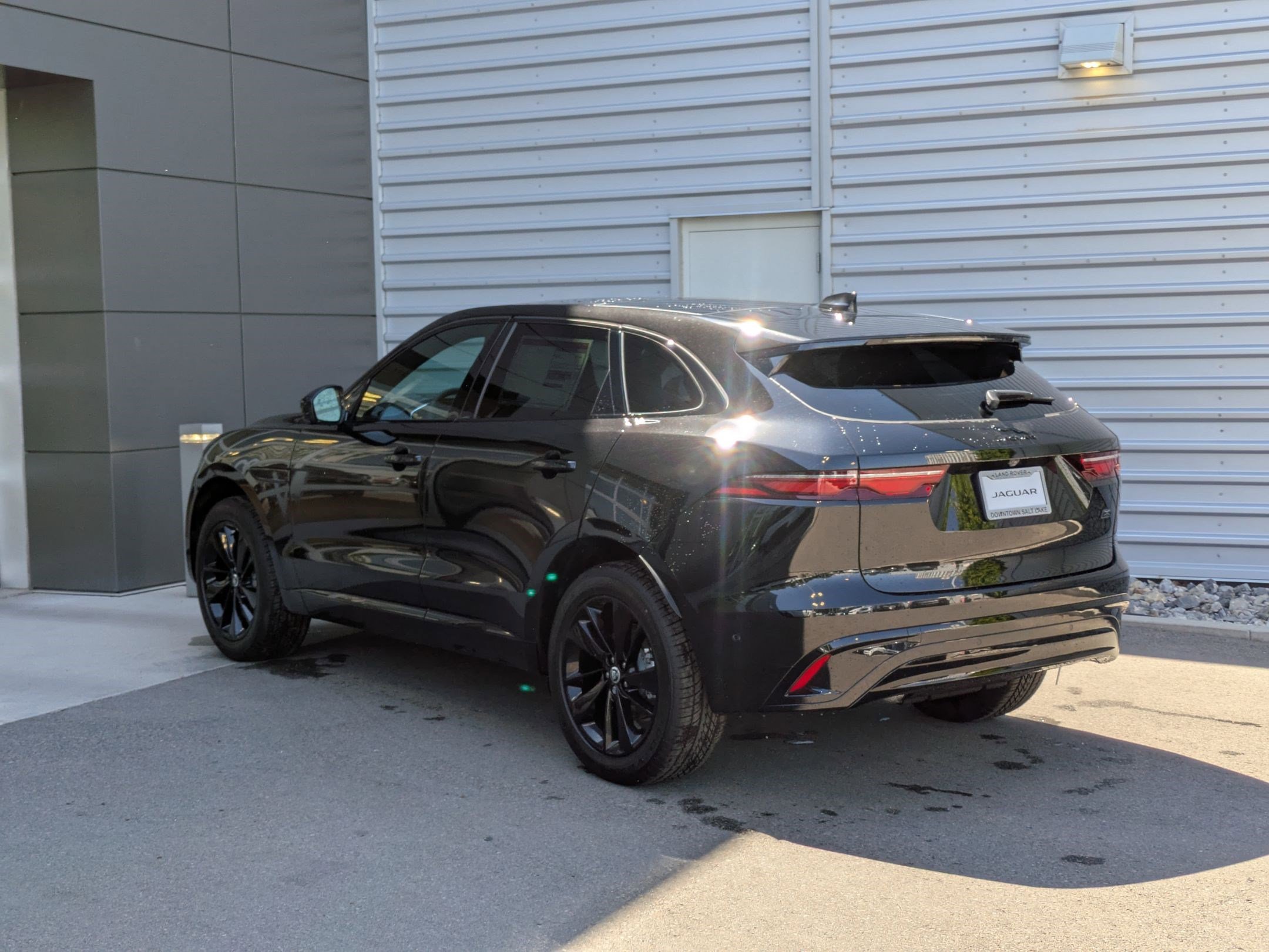 2026 Jaguar F-PACE P250 R-Dynamic S photo 3
