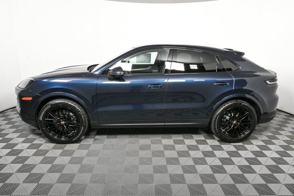 2026 Porsche Cayenne Coupe photo 2
