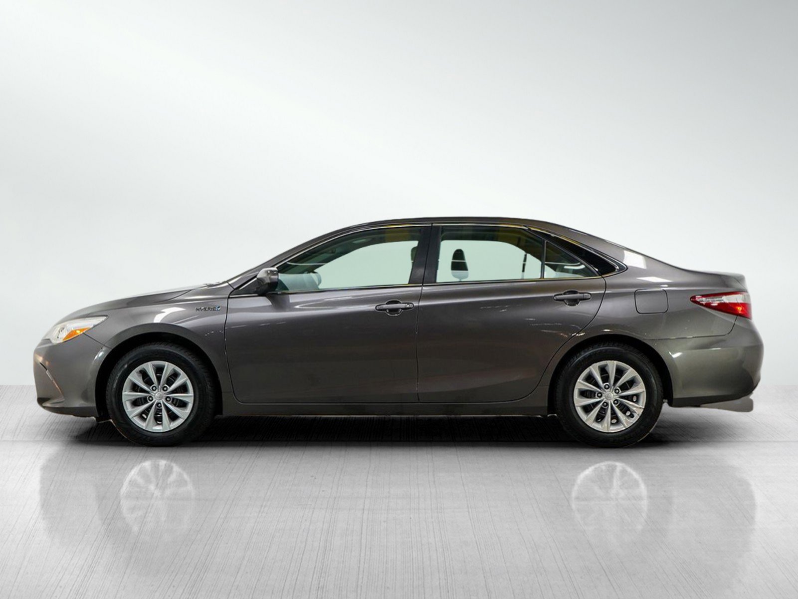 Used 2017 Toyota Camry LE with VIN 4T1BD1FK2HU211938 for sale in Bloomington, Minnesota