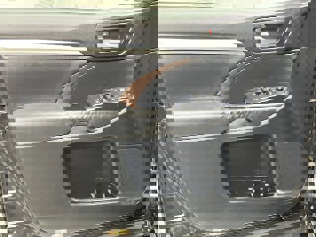 2015 Toyota Highlander XLE photo 2