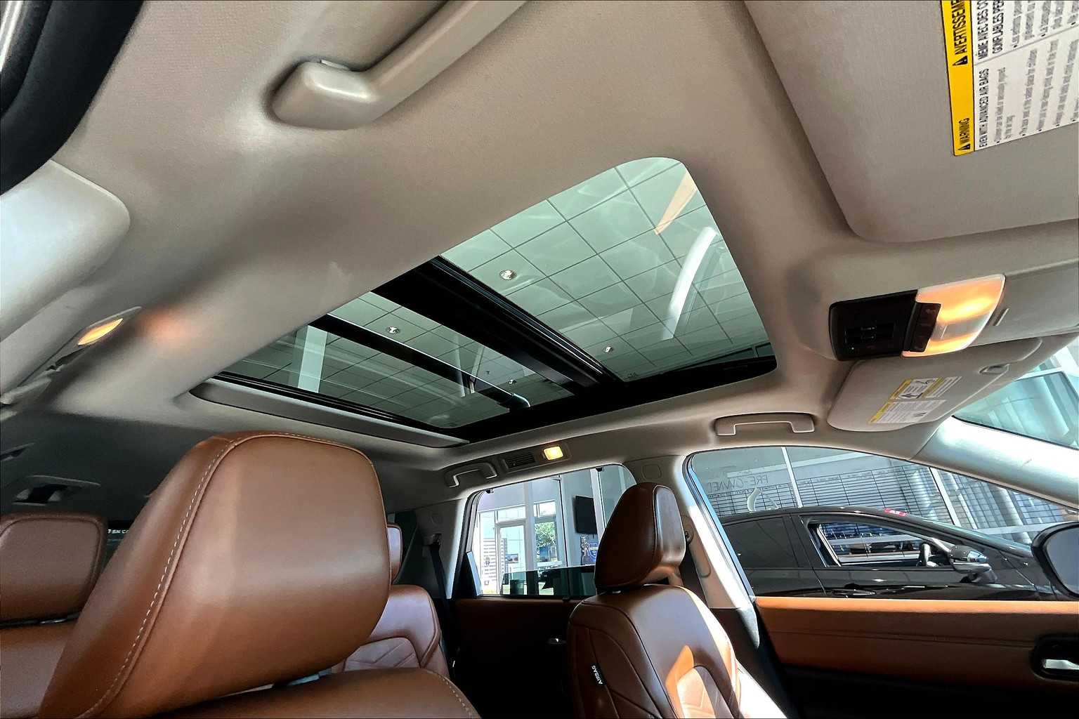 2023 Nissan Pathfinder Platinum photo 25