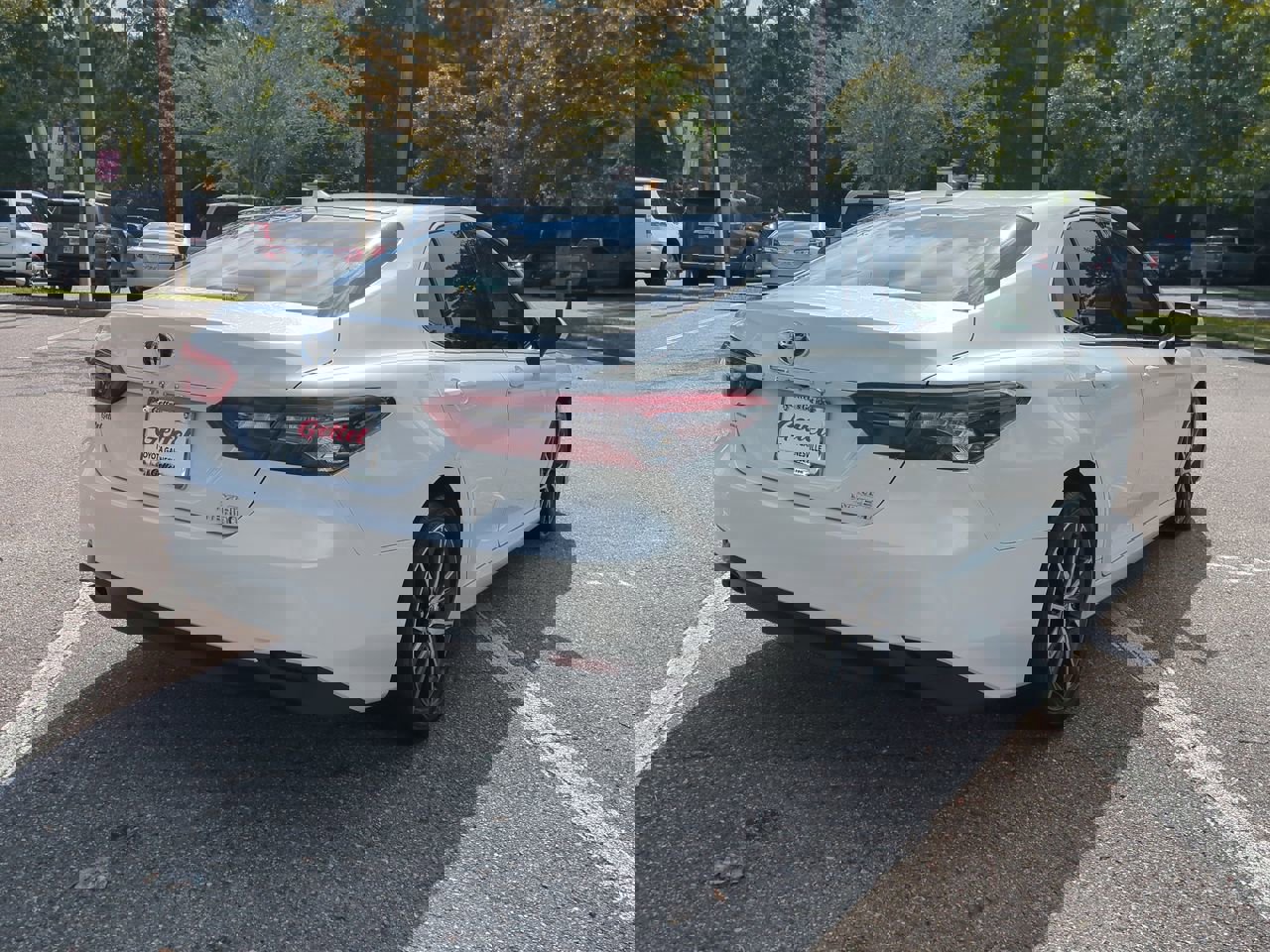2023 Toyota Camry Hybrid XLE photo 4