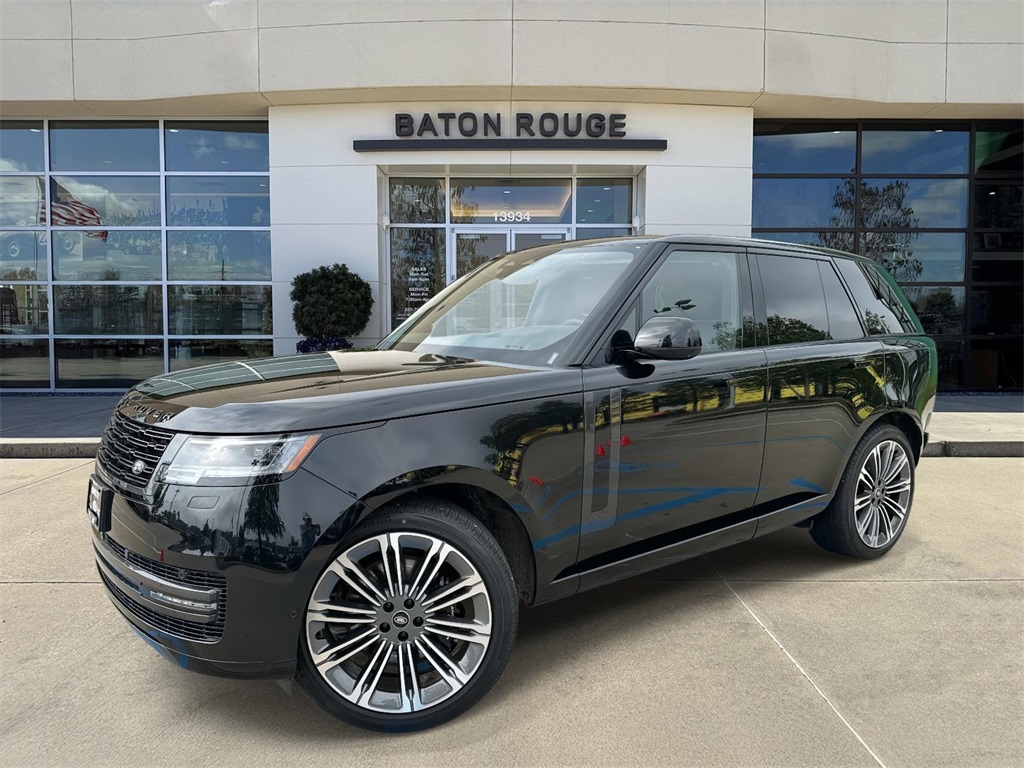 2025 Land Rover Range Rover SE's photo