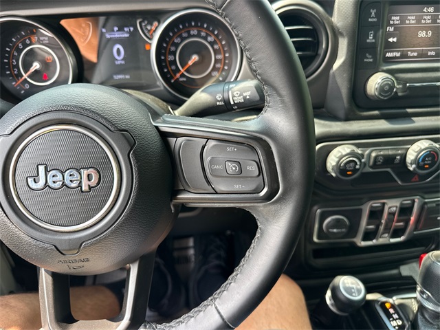 2021 Jeep Gladiator Willys photo 32