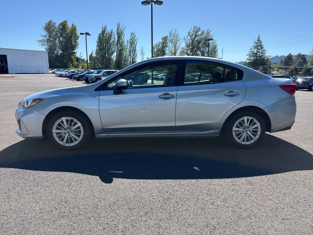 2018 Subaru Impreza 2.0i Premium photo 3