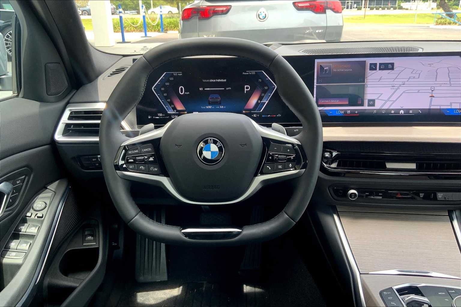 2025 Bmw 330i photo 5