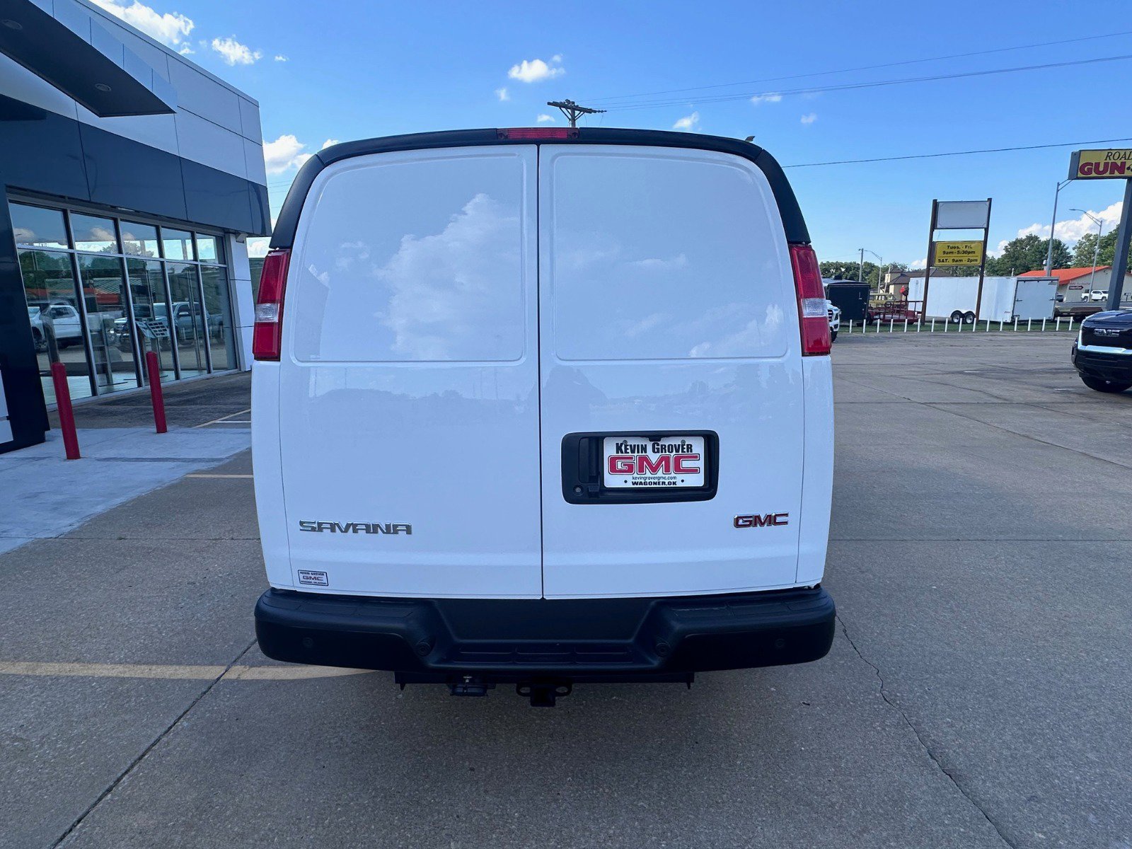 2025 Gmc Savana Cargo 2500 photo 10