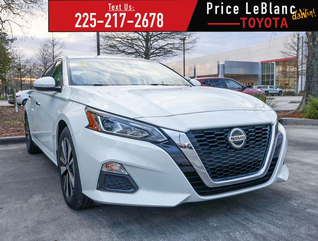 2022 Nissan Altima SV