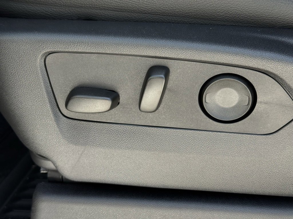 2025 Chevrolet Silverado 1500 RST photo 26