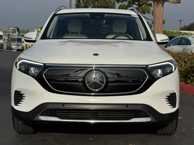 2023 Mercedes Benz EQB 300 4MATIC photo 3