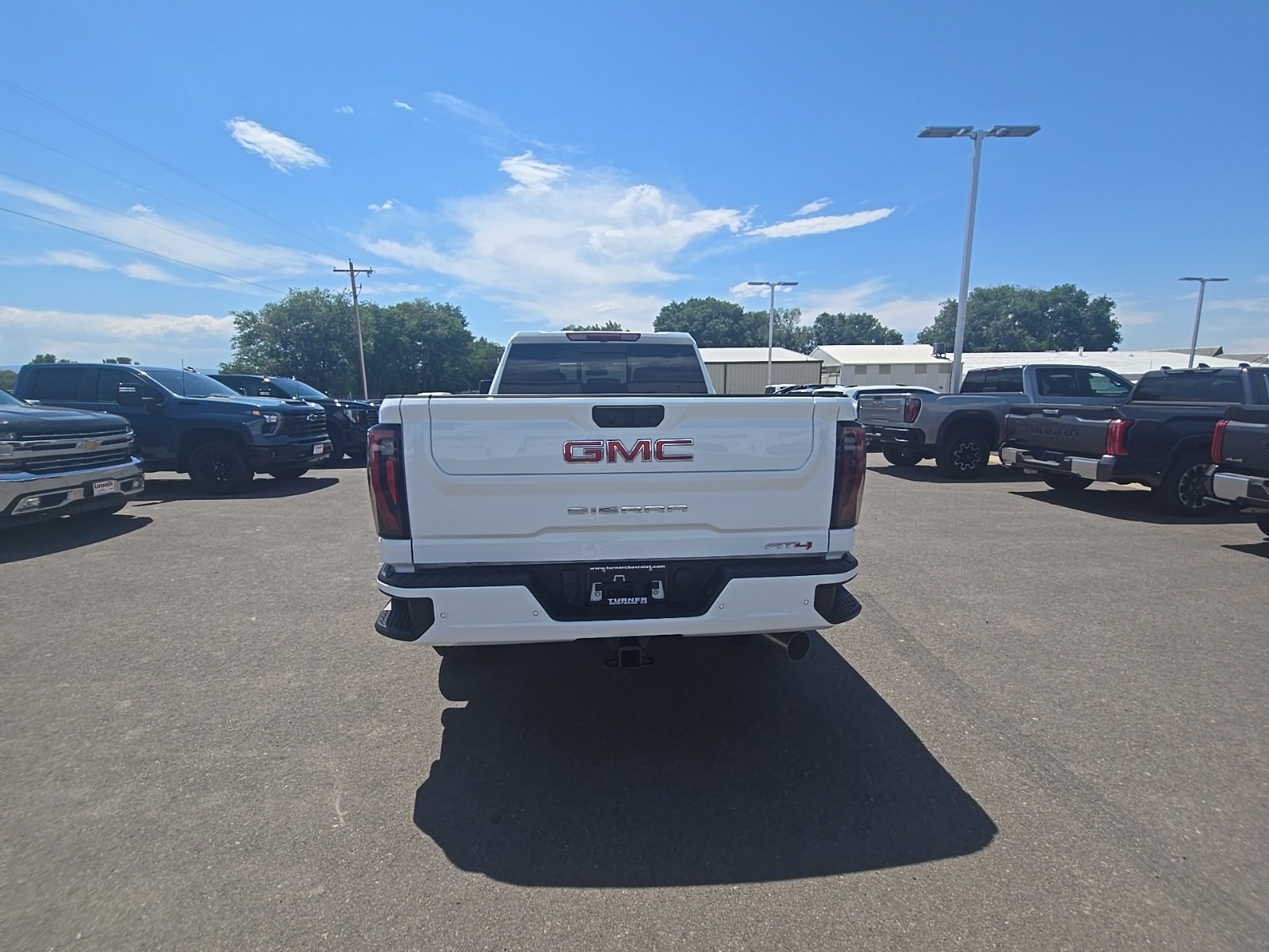 2025 Gmc Sierra HD AT4 photo 4