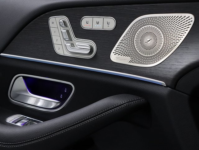 2026 Mercedes Benz GLS 450 4MATIC photo 26