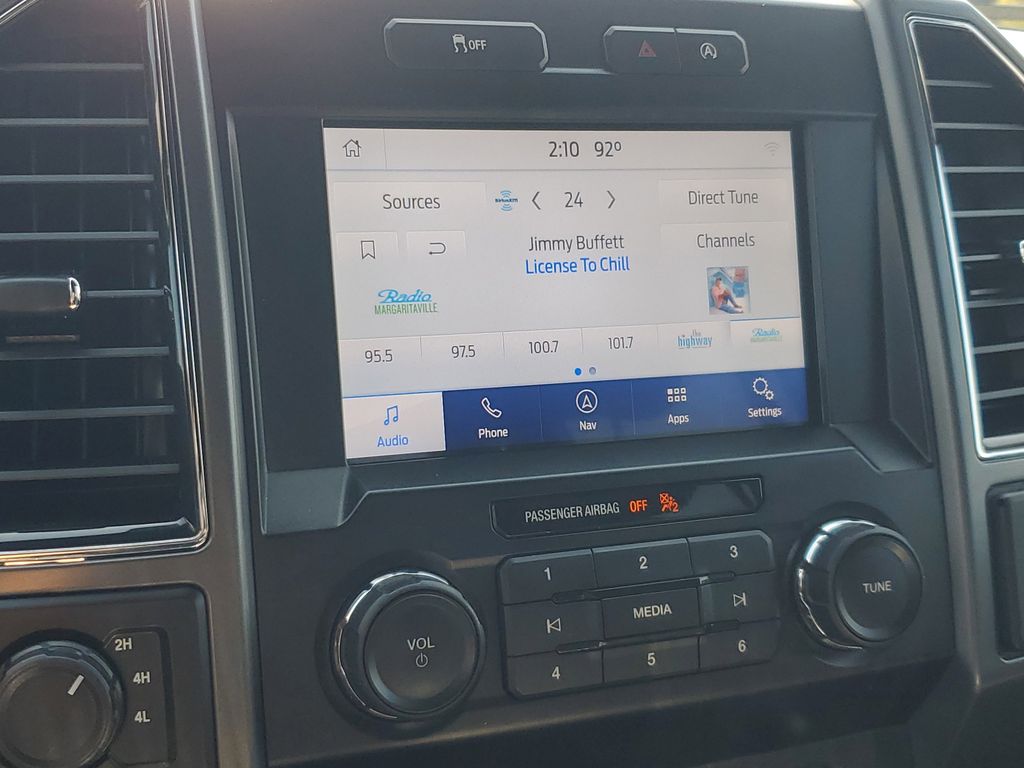 2020 Ford F-150 XLT photo 16