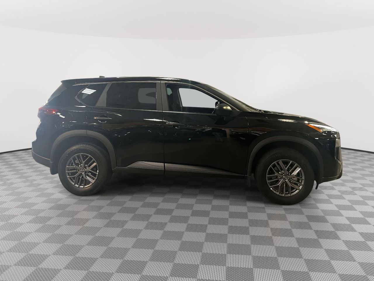 2025 Nissan Rogue S AWD photo 2