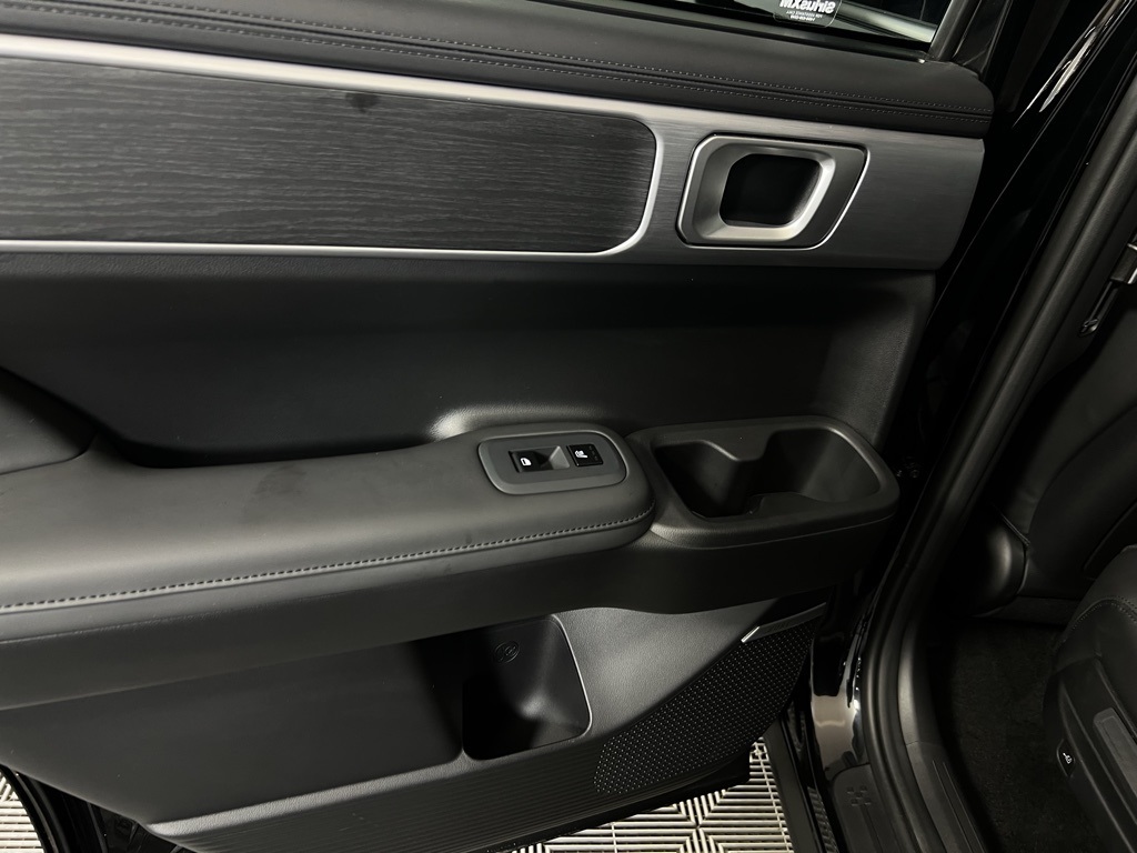 2025 Hyundai Santa Fe photo 25