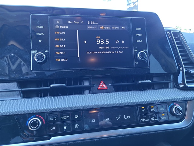 2023 Kia Sportage Hybrid LX photo 24