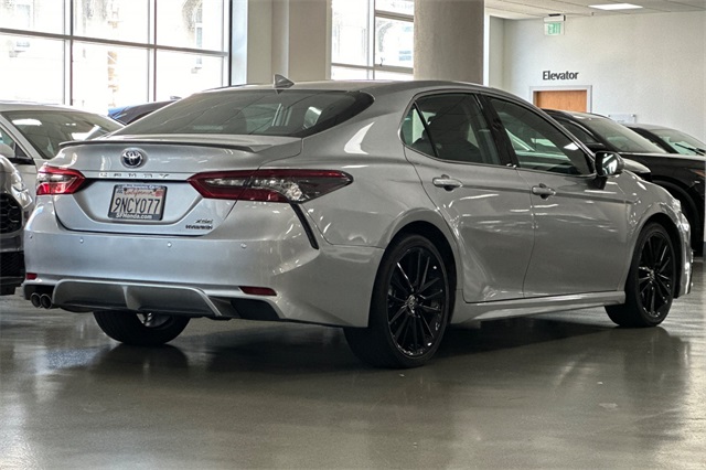 2023 Toyota Camry Hybrid XSE photo 6