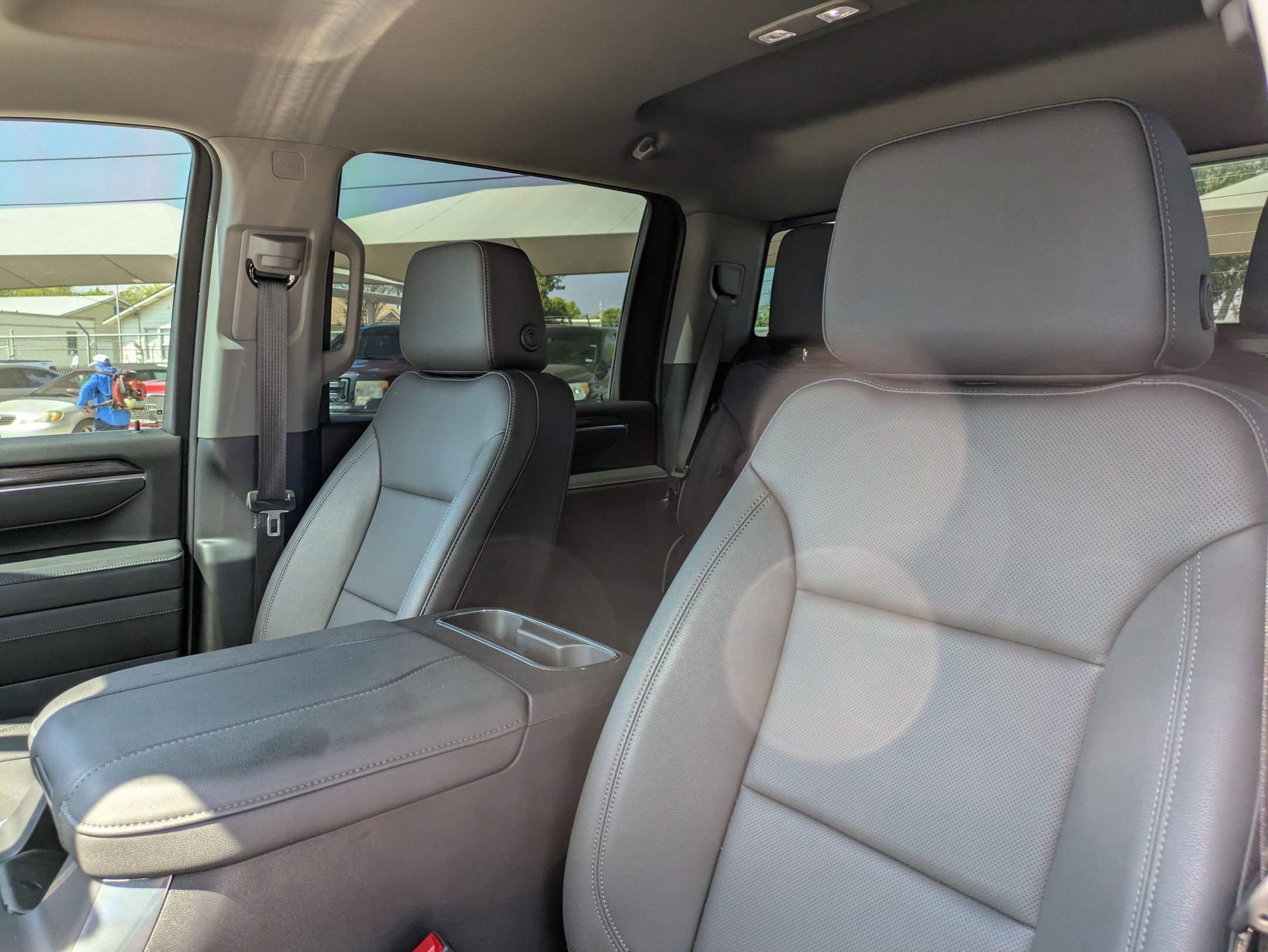 2025 Chevrolet Silverado 2500HD LTZ photo 13