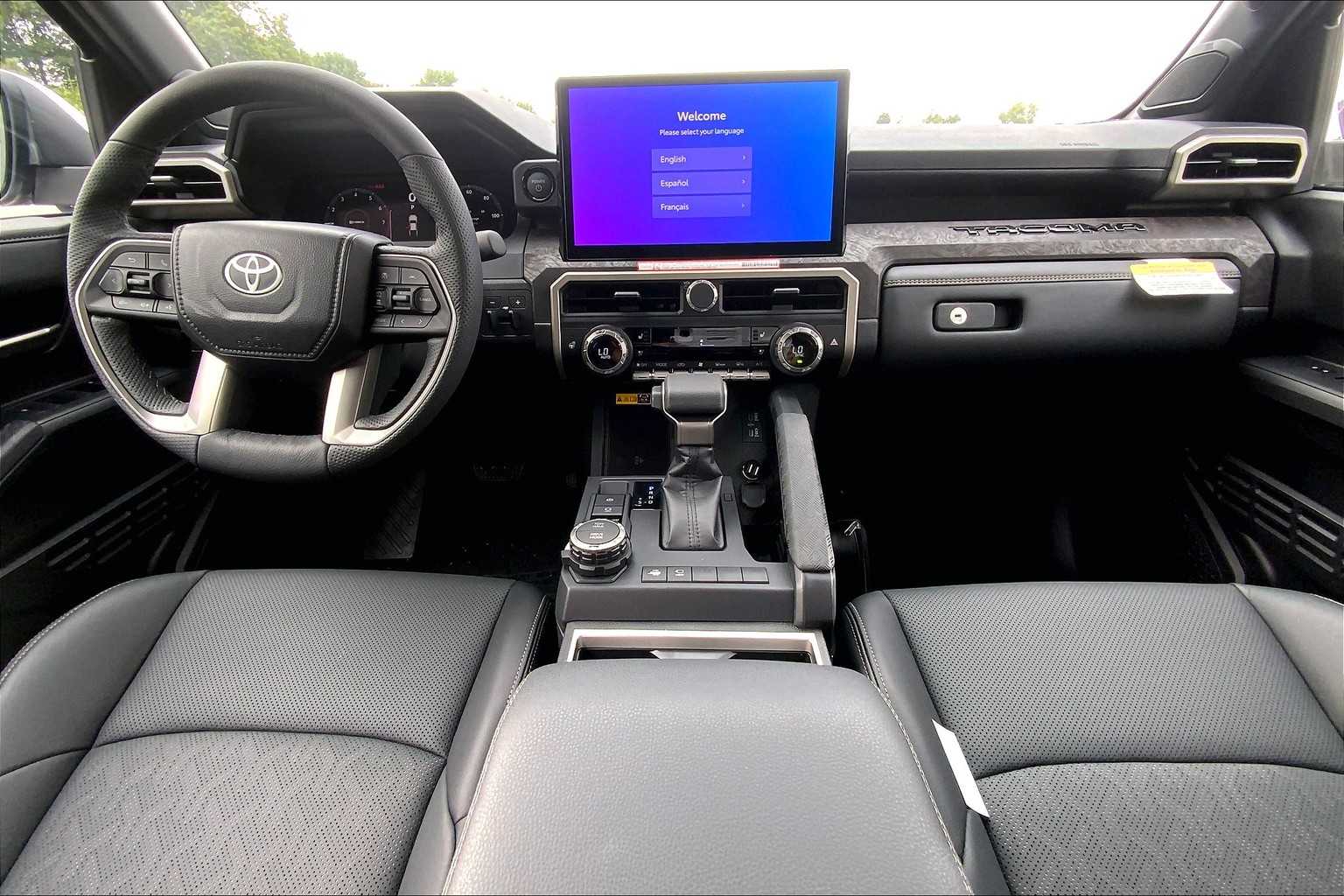 2025 Toyota Tacoma Limited photo 5