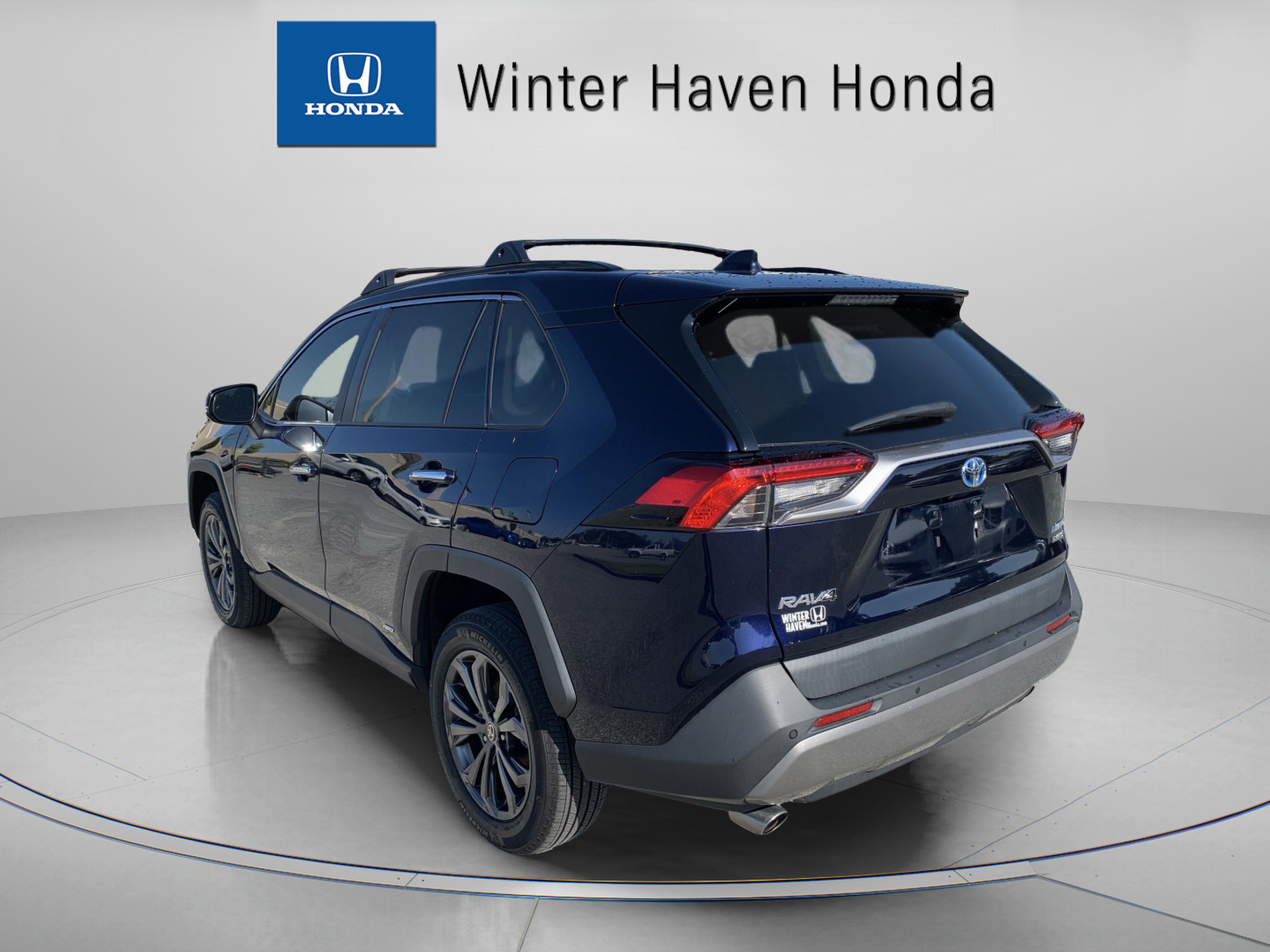 2022 Toyota RAV4 Hybrid Limited photo 4
