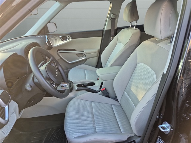 2023 Kia Soul LX photo 9