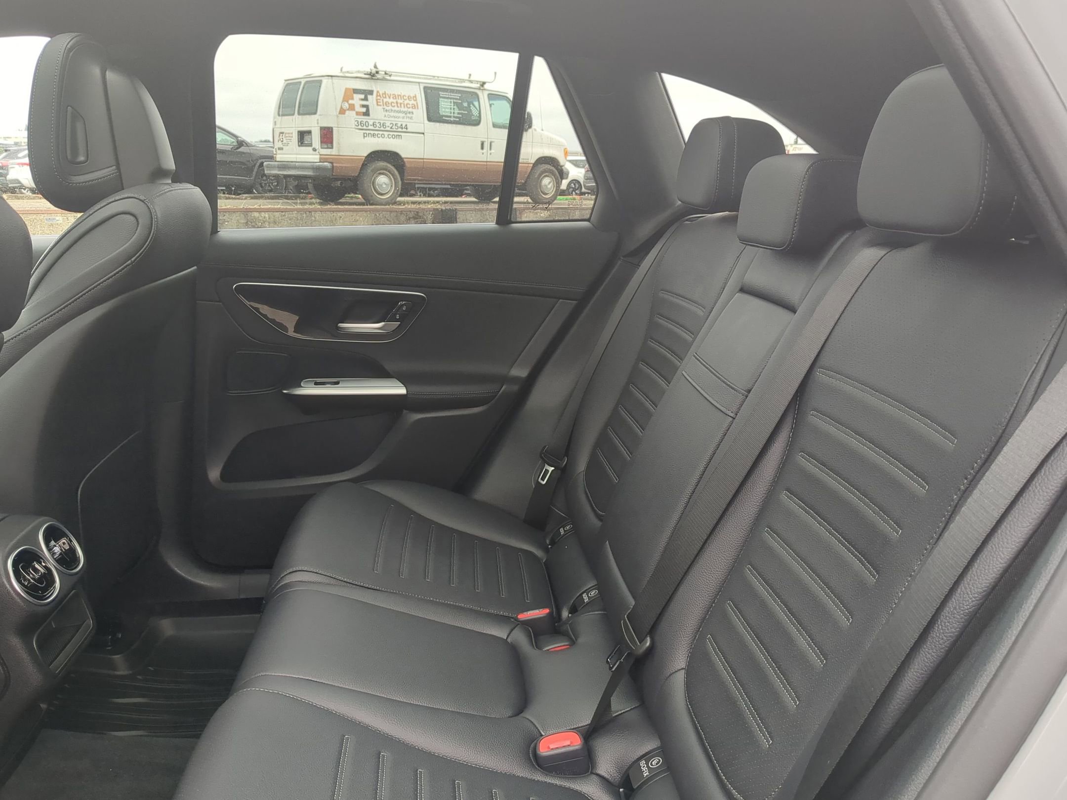 2026 Mercedes Benz GLC 350e 4MATIC photo 10