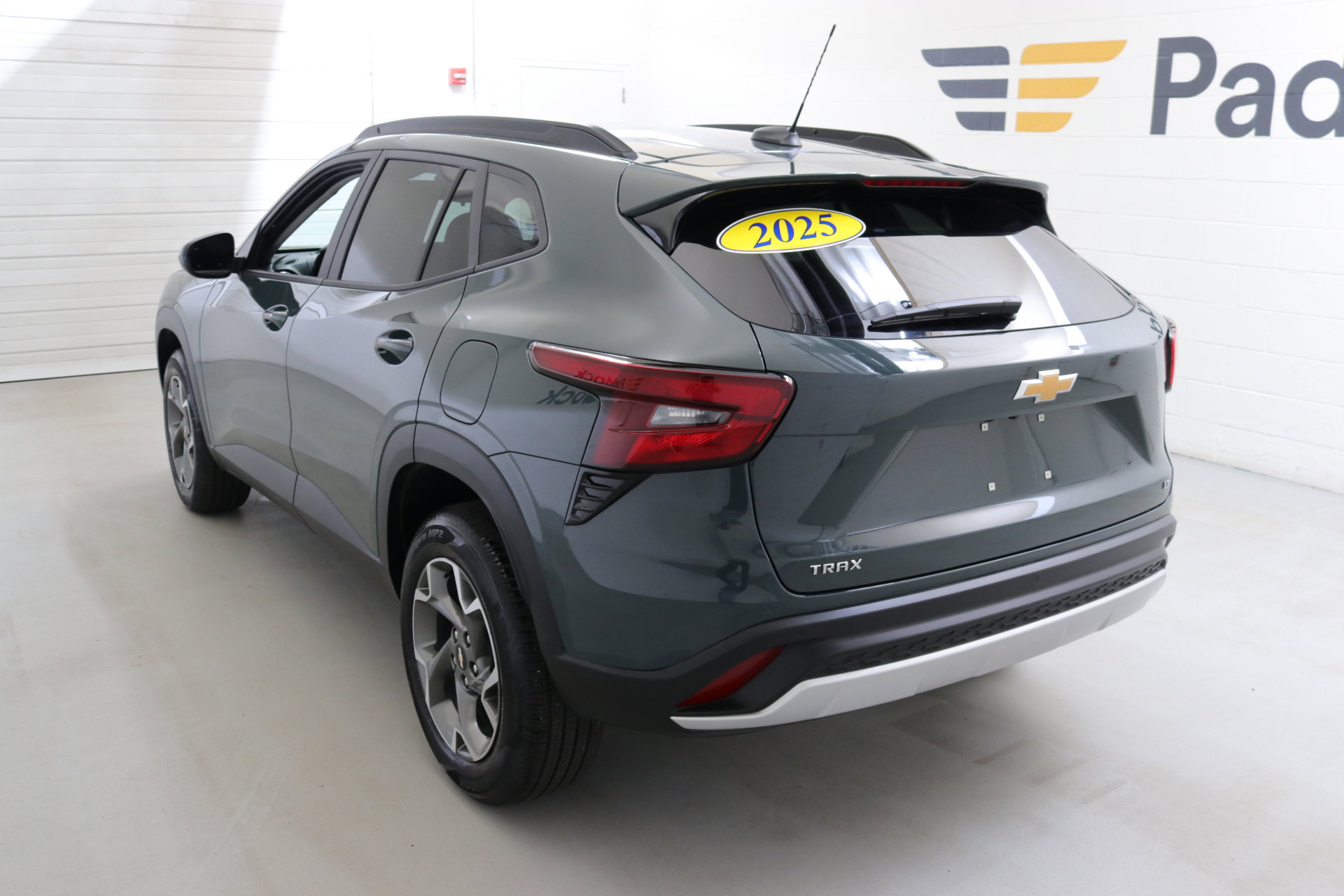 2025 Chevrolet Trax LT photo 5