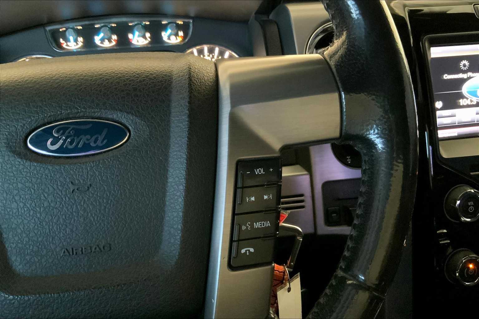 2014 Ford F-150 Limited photo 21