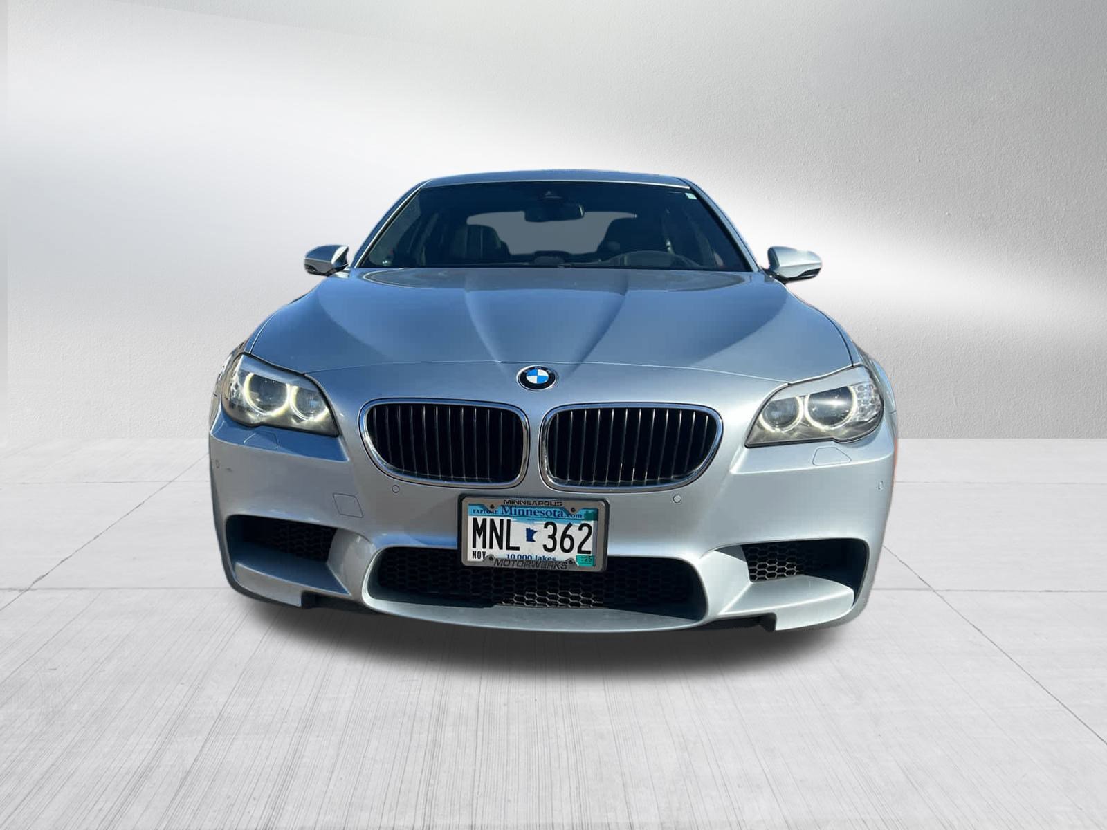 Used 2013 BMW 5 Series M5 with VIN WBSFV9C50DC772762 for sale in Coon Rapids, Minnesota