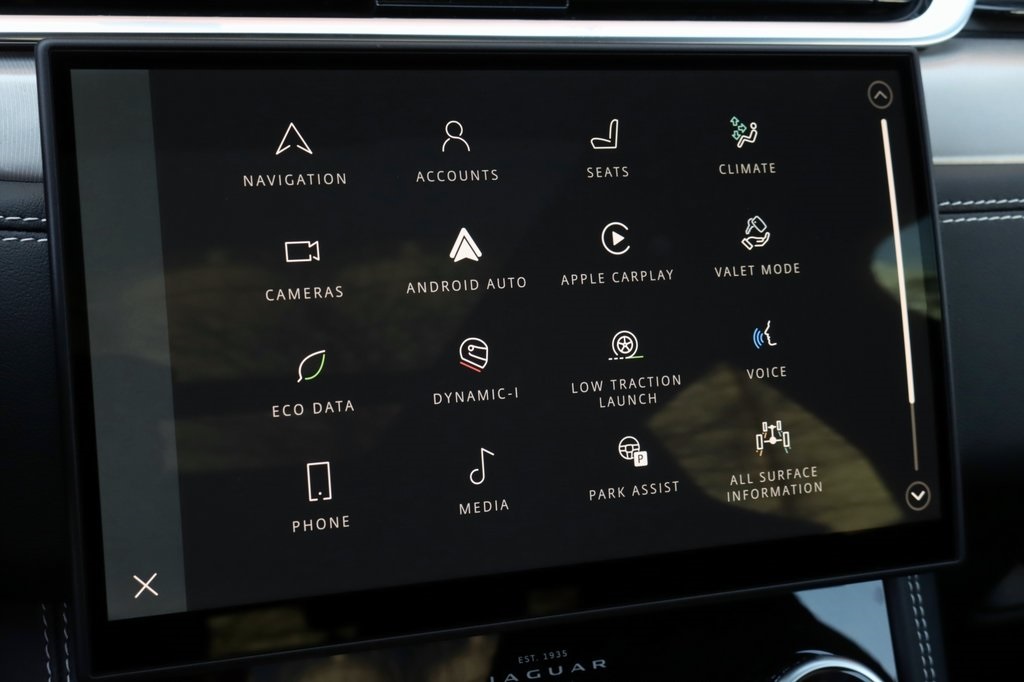 2026 JAGUAR PACE P250 - Image 21