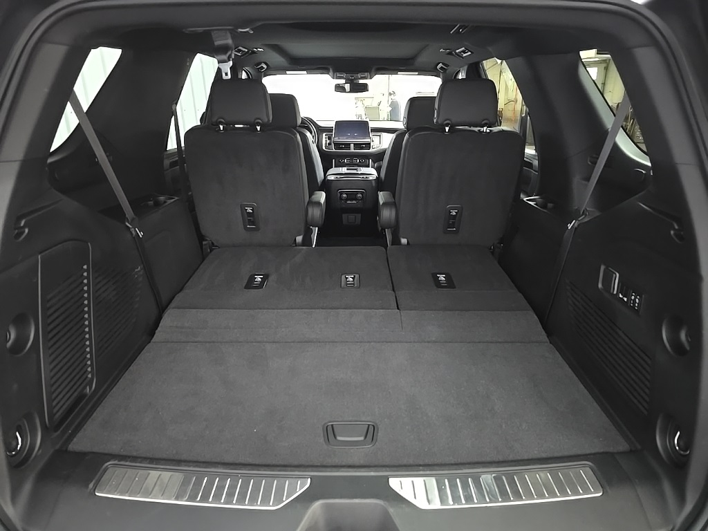 2022 Chevrolet Tahoe Z71 photo 12