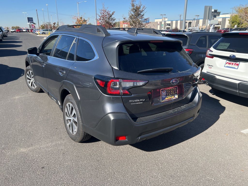 2025 Subaru Outback Premium photo 4