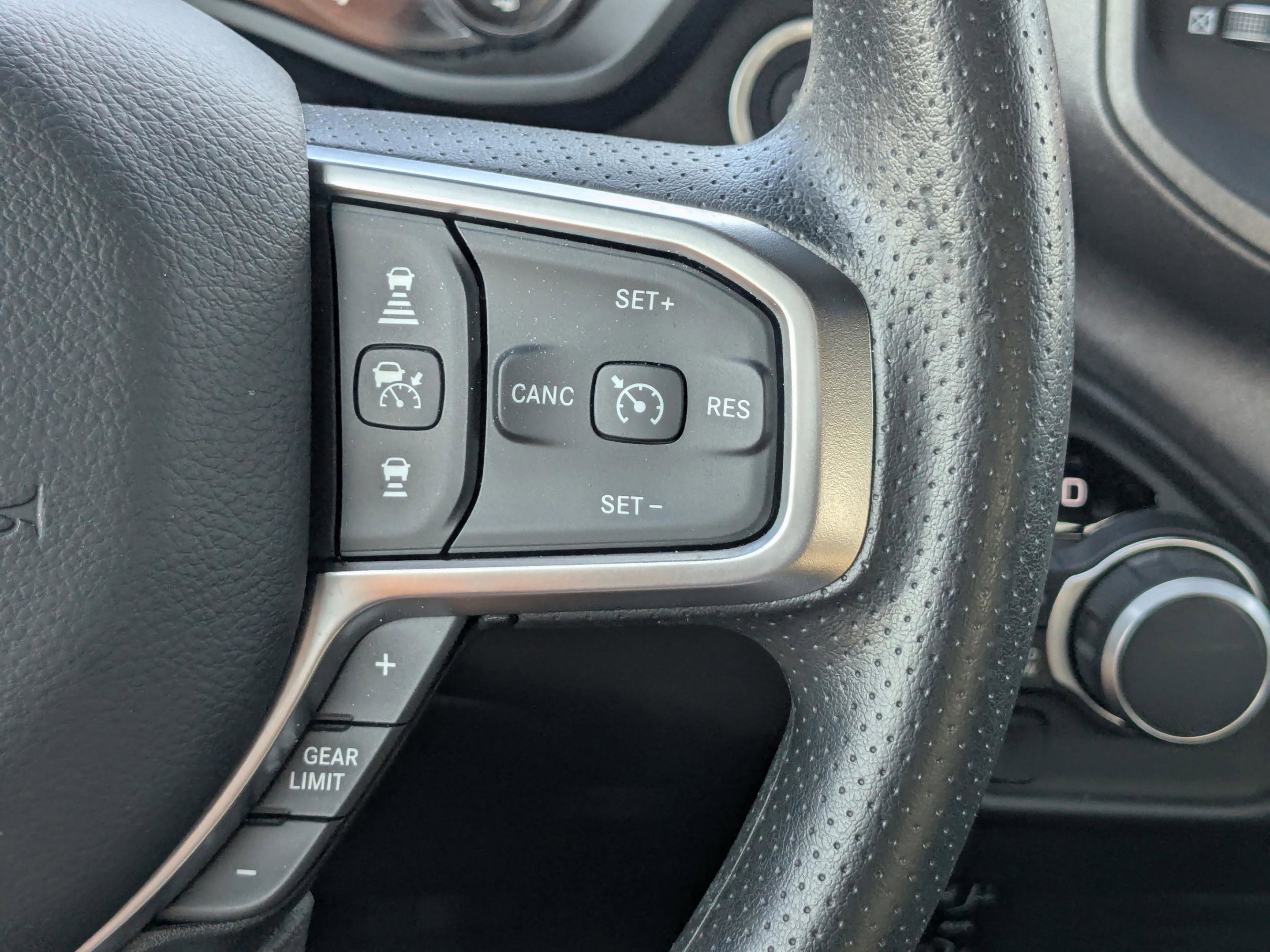 2025 Ram 1500 Tradesman photo 11