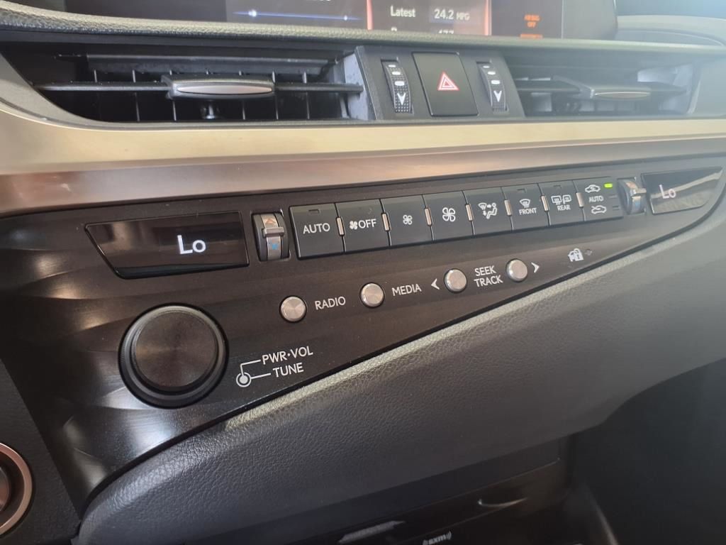 2020 Lexus ES 350 Base photo 23