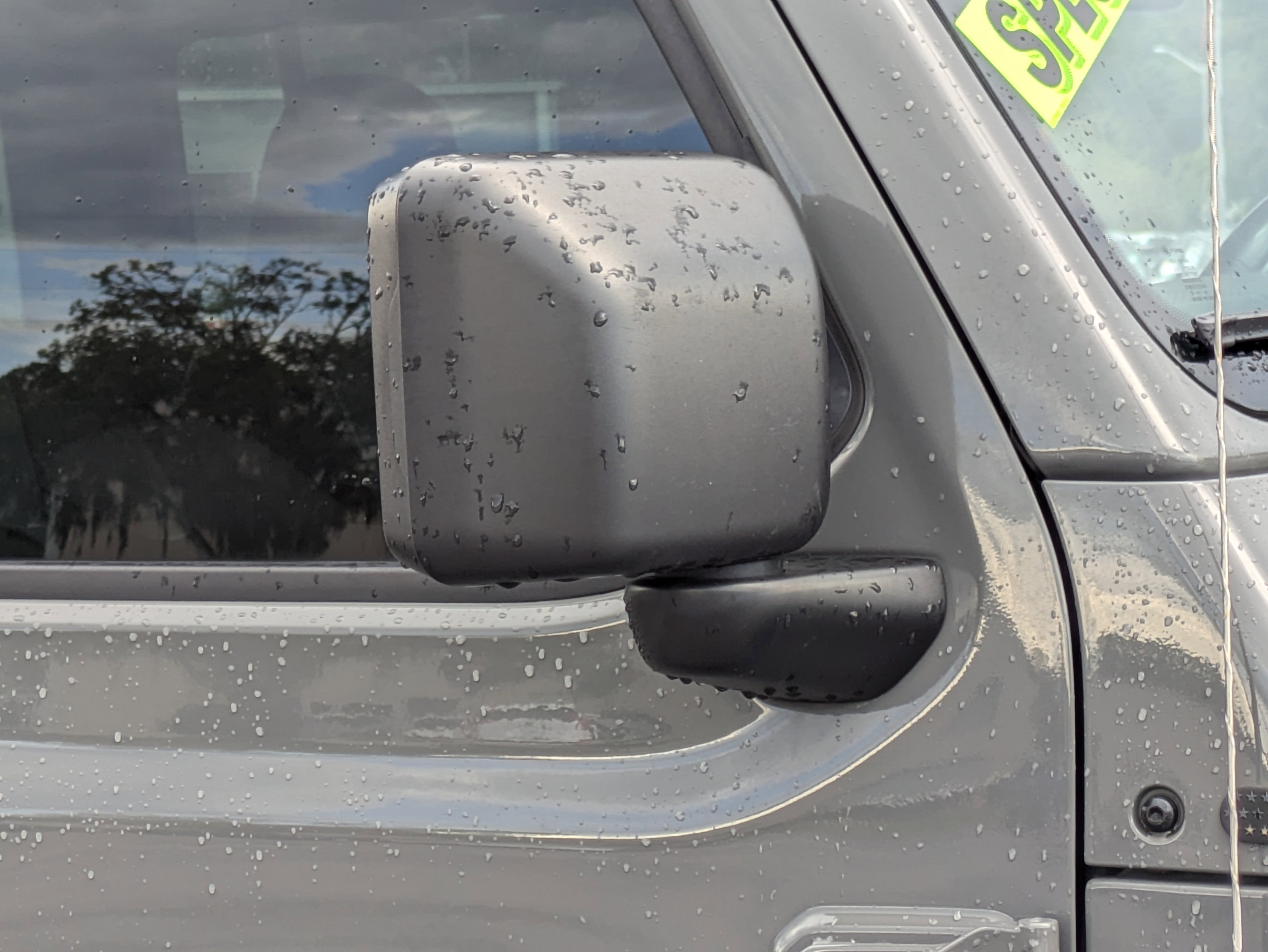 2019 Jeep Wrangler Unlimited Rubicon photo 2