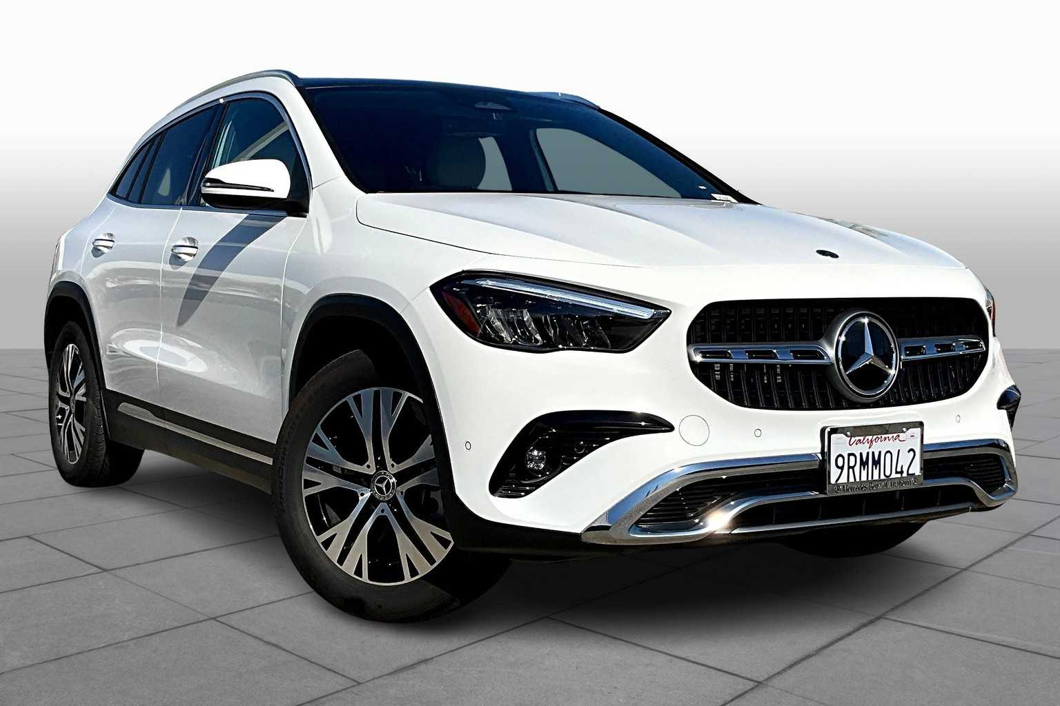 2025 Mercedes Benz GLA 250 photo 2