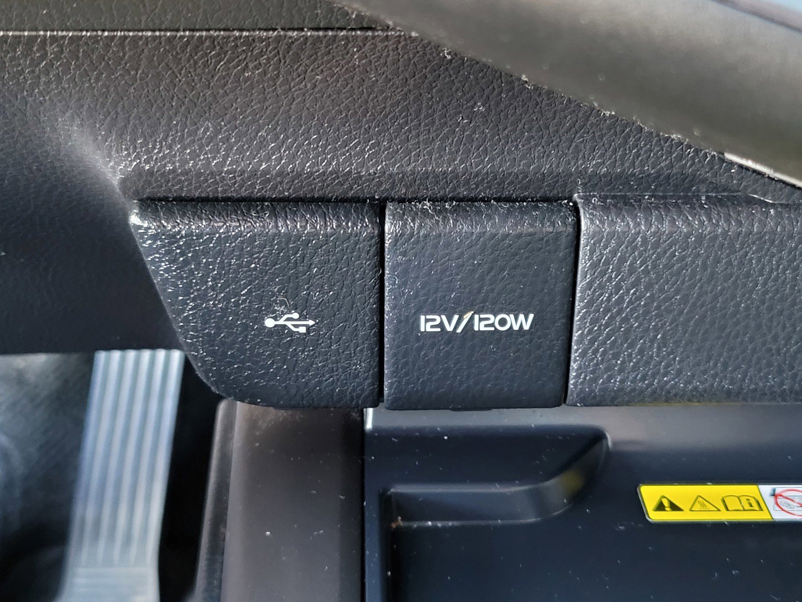 2023 Toyota Camry XSE photo 19