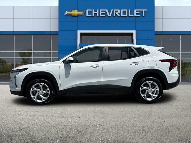 2026 Chevrolet Trax LS photo 6