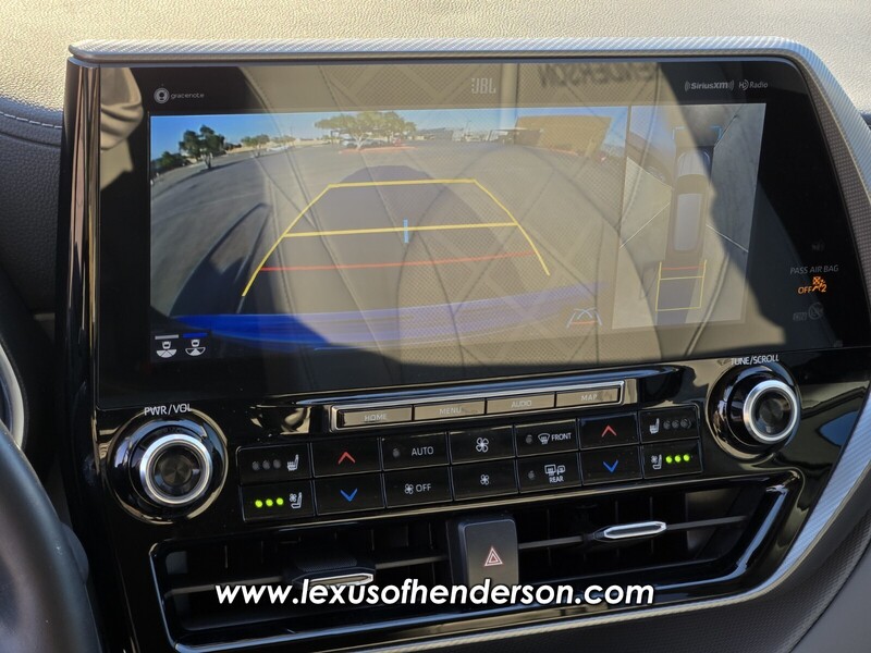 2021 Toyota Highlander Hybrid Platinum photo 24
