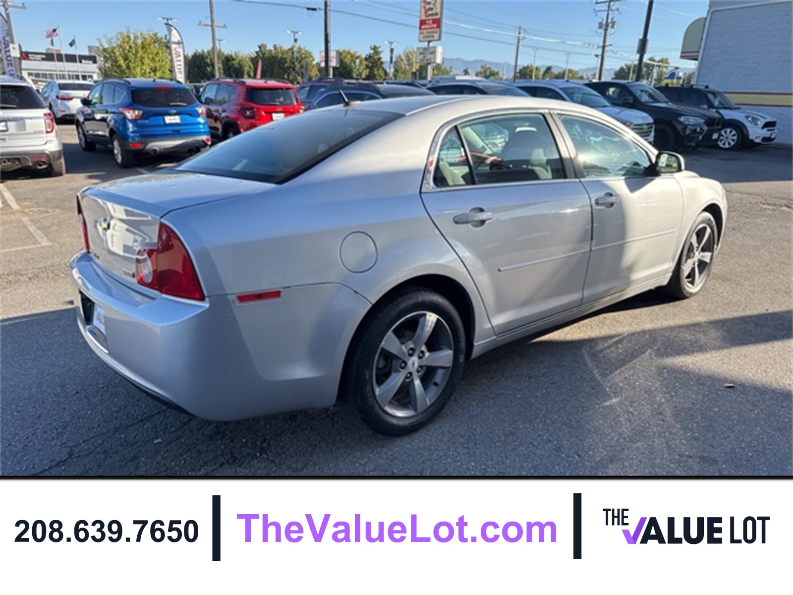 2011 Chevrolet Malibu 1LT photo 4